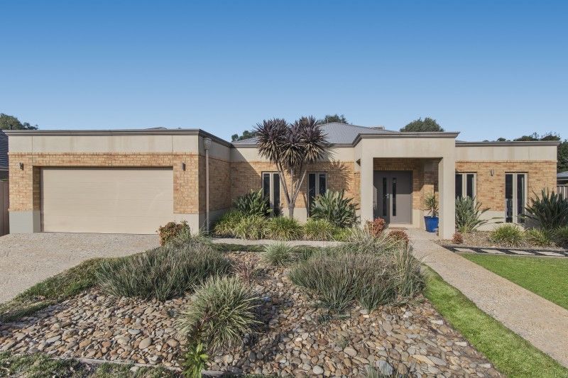 28 Regent Street, Strathfieldsaye VIC 3551, Image 0