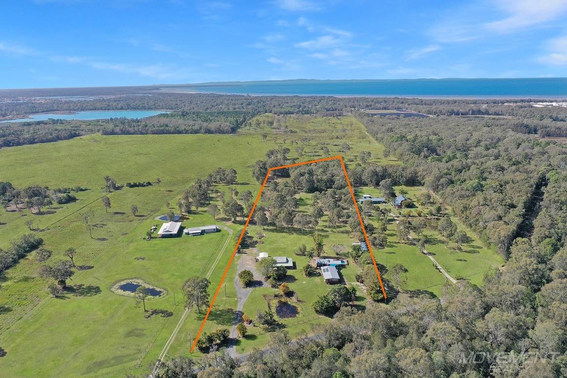 Picture of 238 Wallace Road North, BEACHMERE QLD 4510