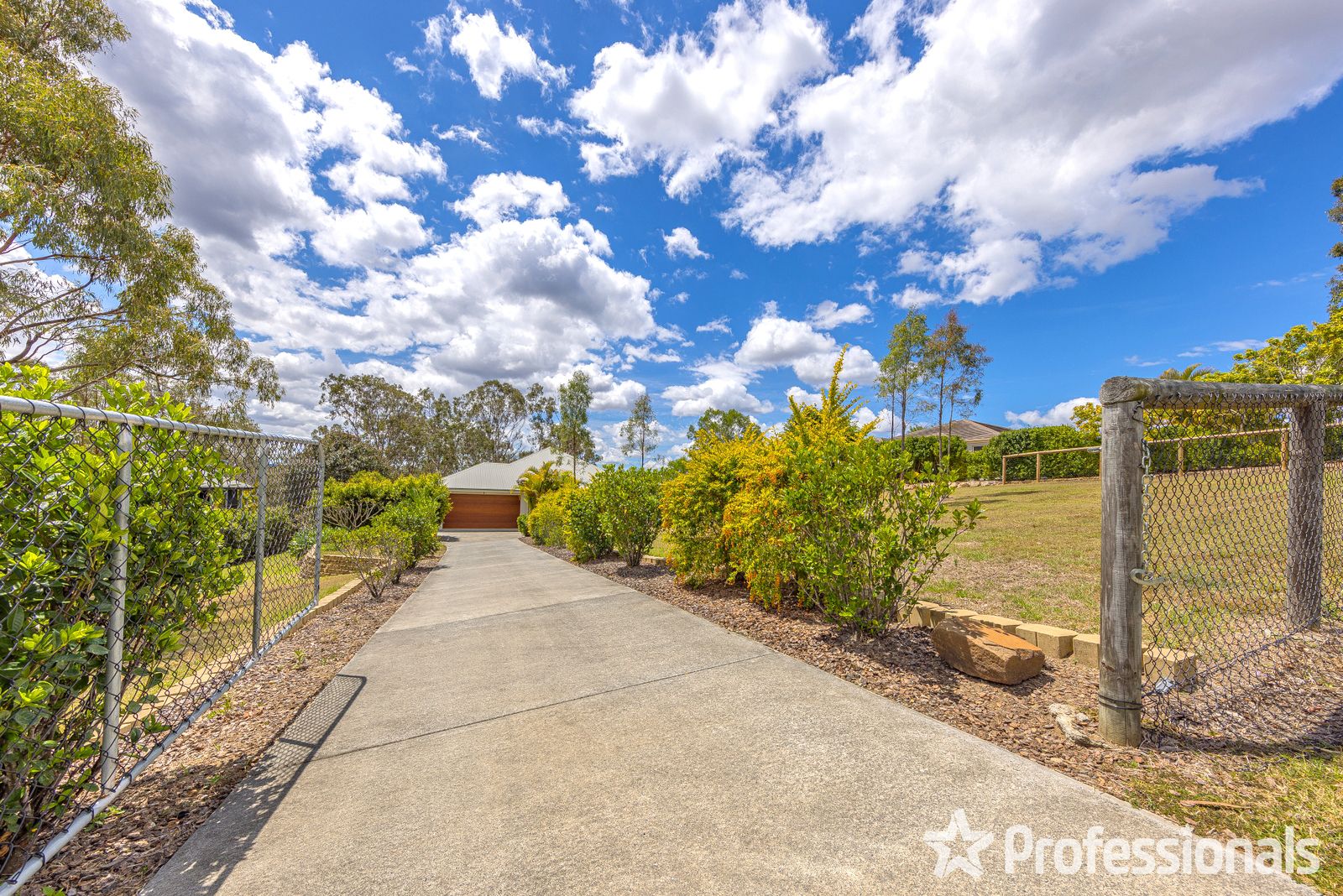 134136 Anne Collins Cres, Mundoolun QLD 4285 House For Rent Domain