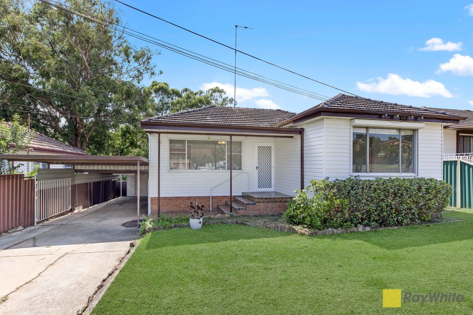 4 bedrooms House in 33 Newhaven Avenue BLACKTOWN NSW, 2148