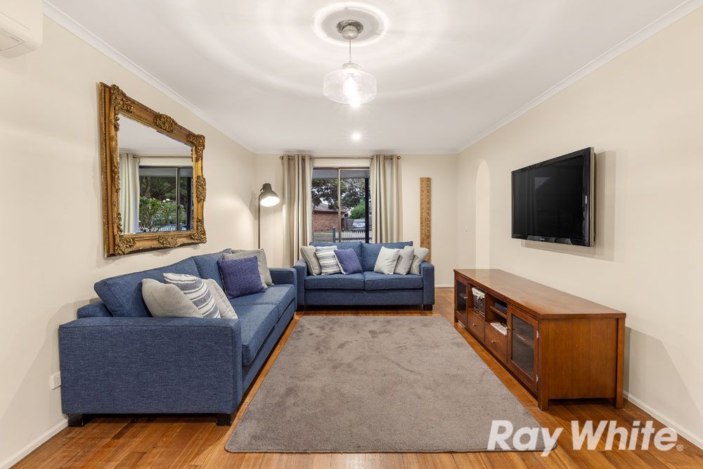 54 Coventry Crescent, Mill Park VIC 3082, Image 2