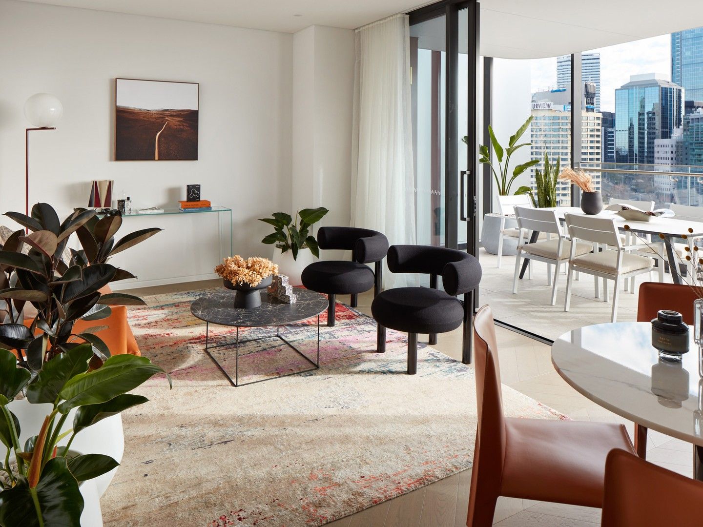 2 bedrooms Apartment / Unit / Flat in 201/61 Lavender Street MILSONS POINT NSW, 2061