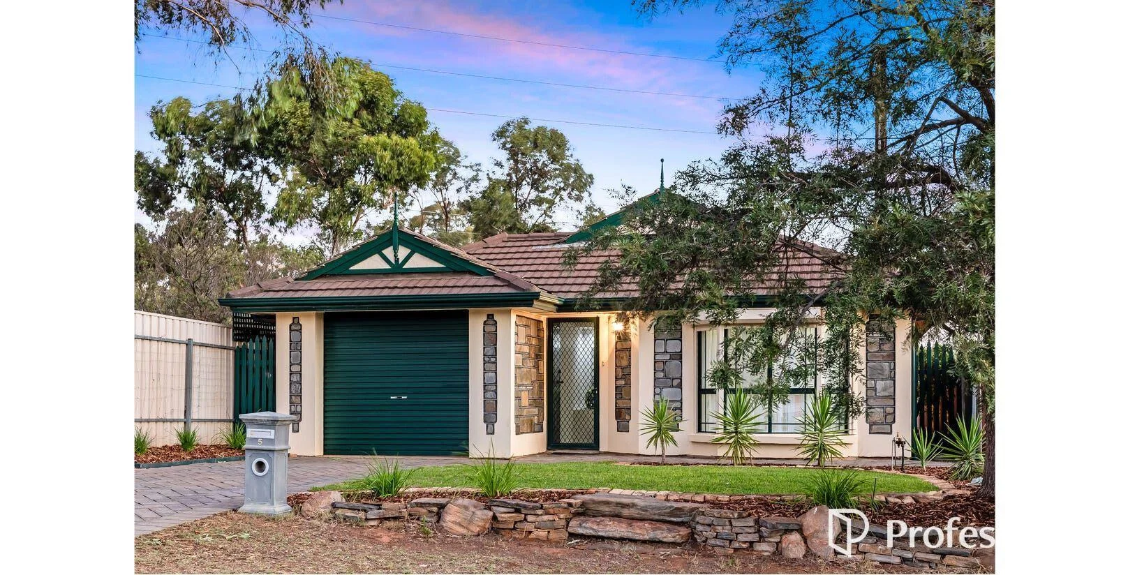 Primary image of 5 Charles Way, Hillbank SA 5112