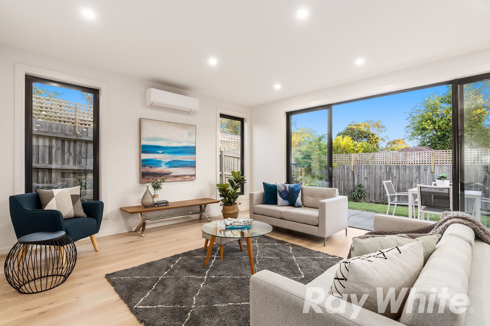 2/10 Carween Avenue, Mitcham VIC 3132, Image 1