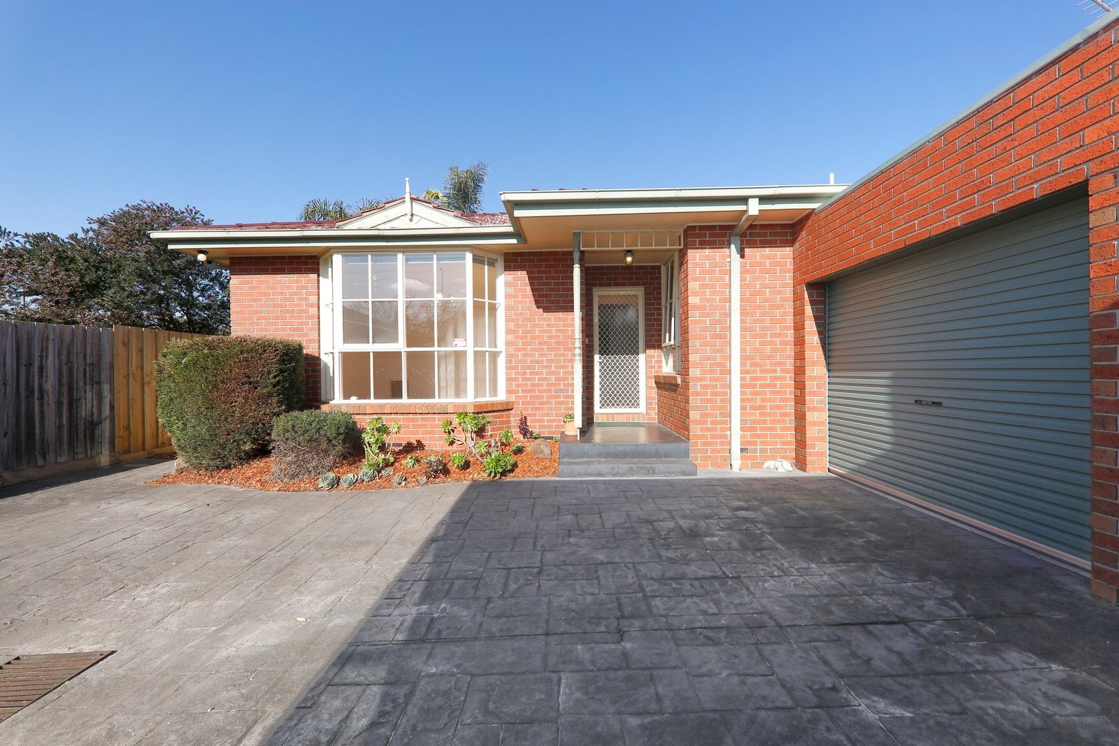 3 bedrooms Apartment / Unit / Flat in 2/3 El Nido GLEN HUNTLY VIC, 3163