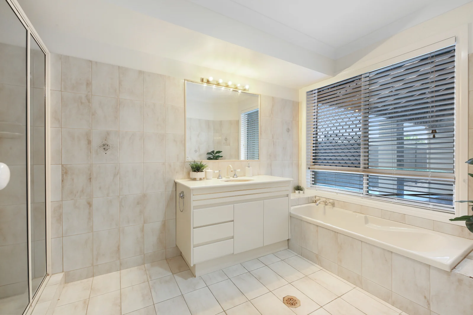 Additional image 21 of 16 Collingwood Avenue, Robina QLD 4226