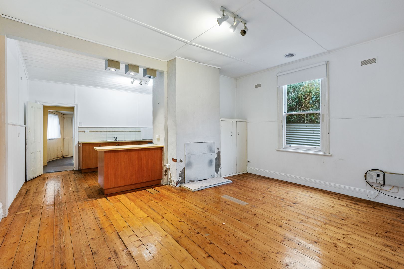 118 Clyde Street, Soldiers Hill VIC 3350, Image 2