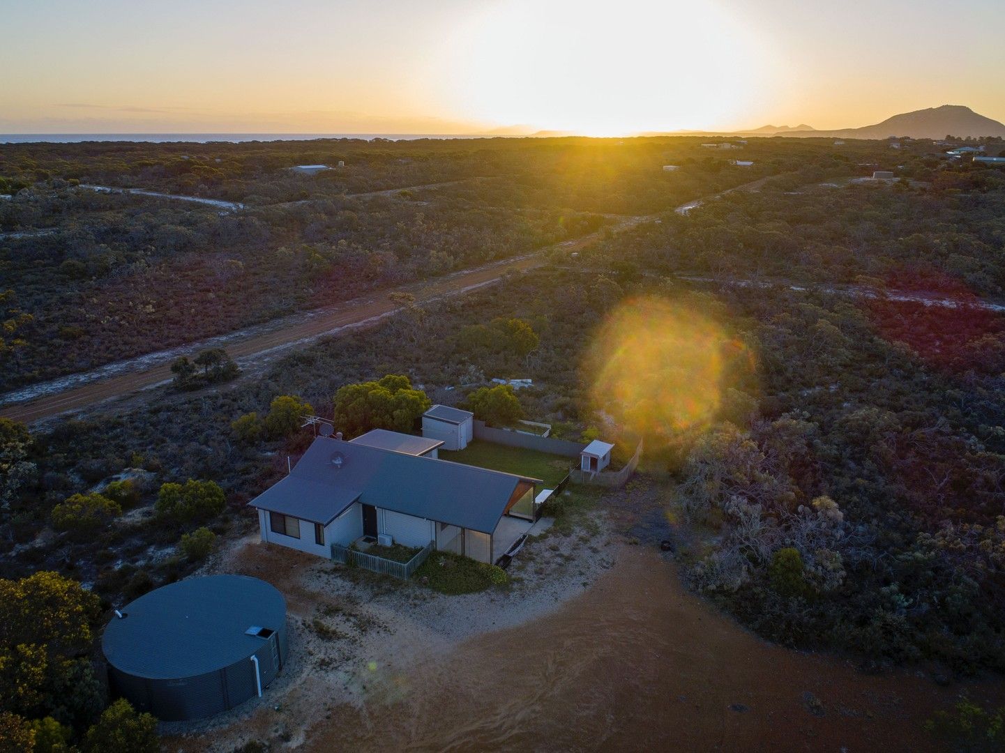 2 bedrooms House in 6 Whale Bay Drive HOPETOUN WA, 6348