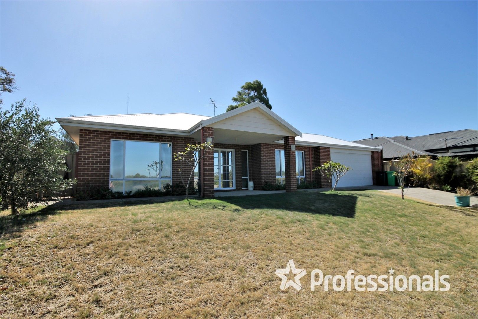 3 bedrooms House in 48 Brotherton Way AUSTRALIND WA, 6233