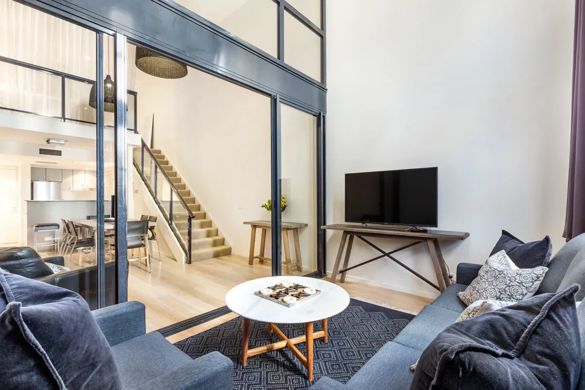 Urban Sophistication on the City Fringe – pohled 2