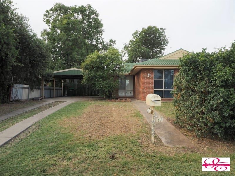3 bedrooms House in 13 Blueberry Road MOREE NSW, 2400