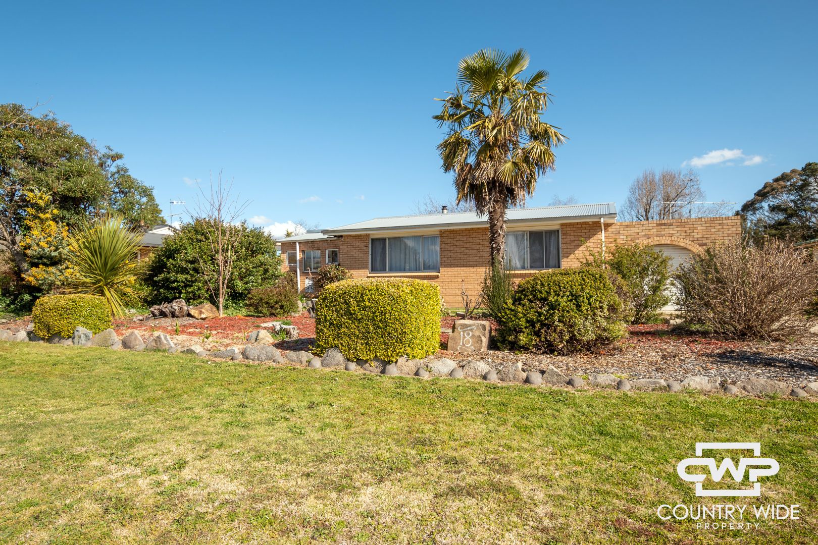 18 Wirruna Street, Guyra NSW 2365, Image 1