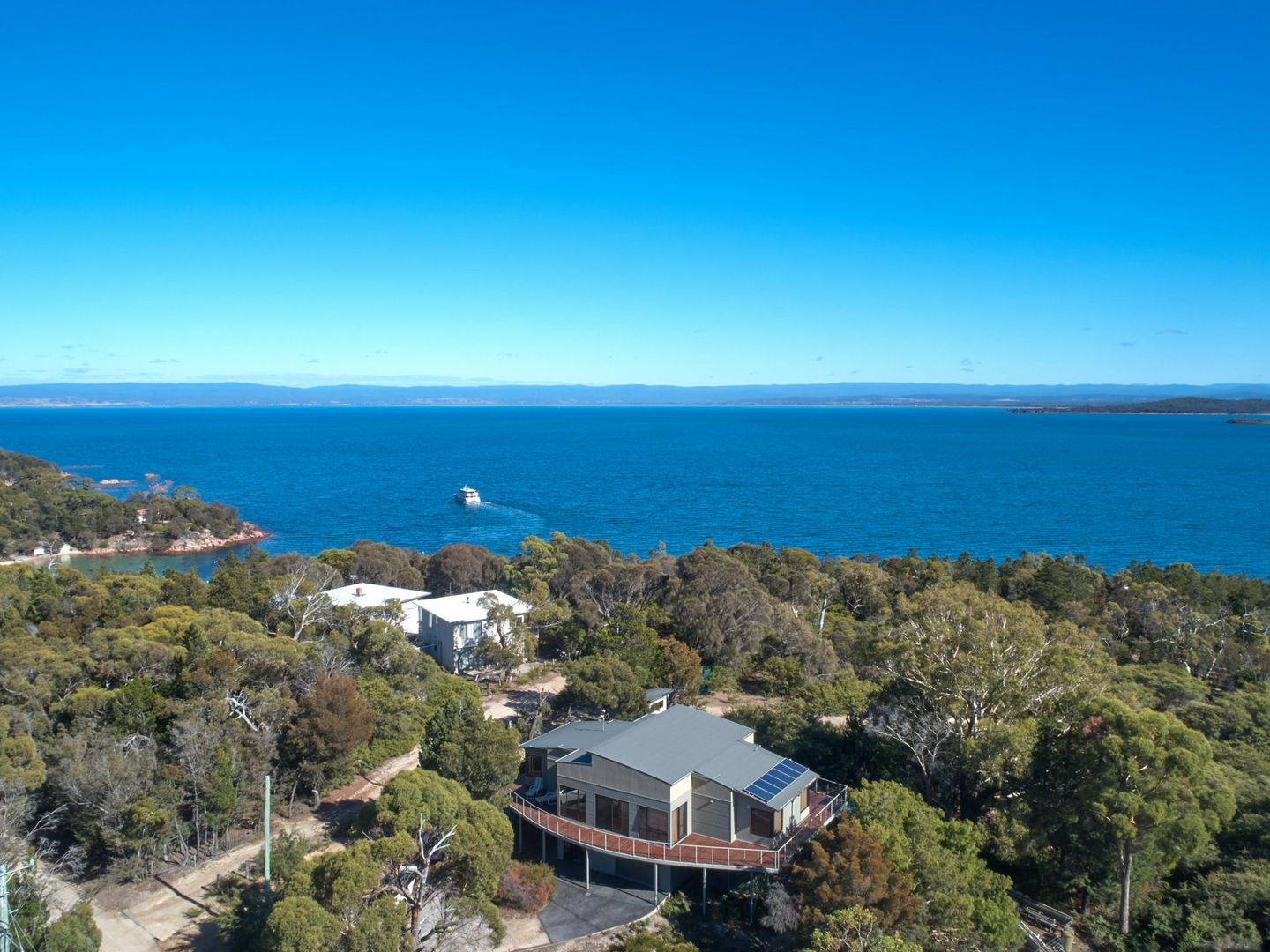 404 Freycinet Drive, Coles Bay TAS 7215, Image 1