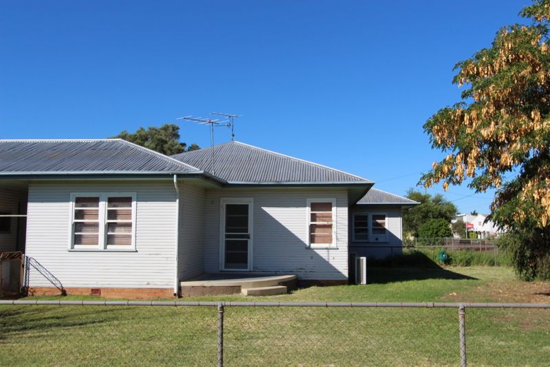 2/136 Alfred St, Charleville QLD 4470, Image 0