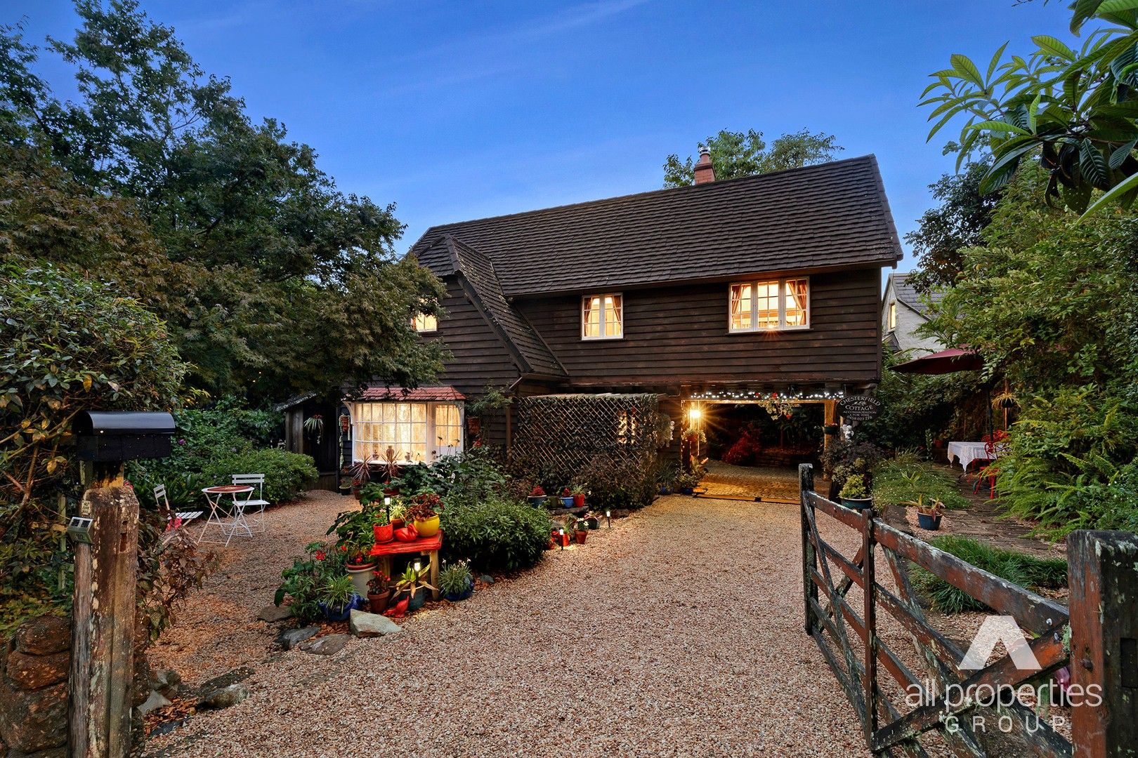 2 bedrooms House in 102 Long Road TAMBORINE MOUNTAIN QLD, 4272