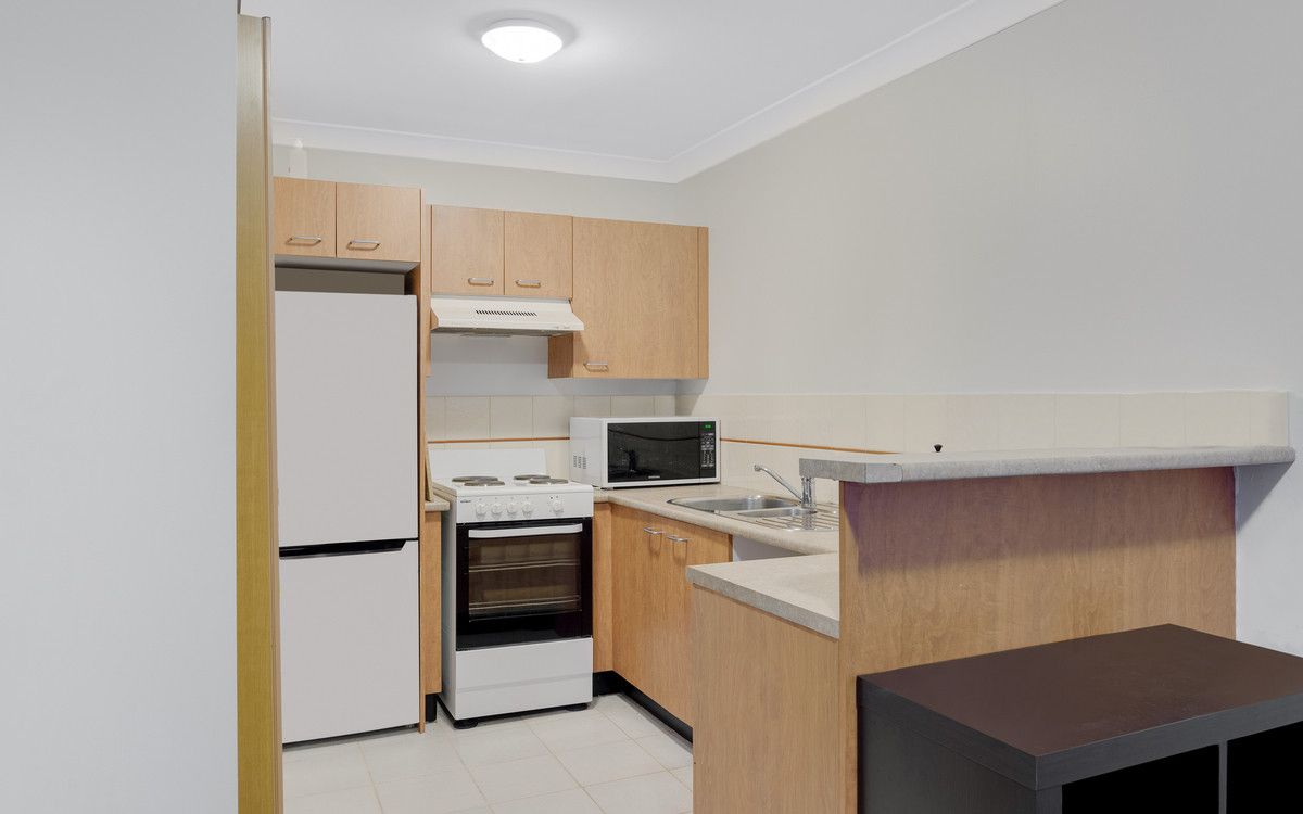 10/32-34 Springwood Avenue, Springwood NSW 2777, Image 2