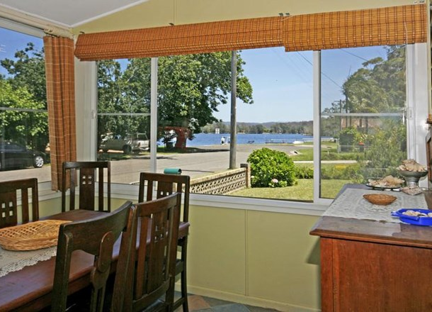 17 Kendall Crescent, Burrill Lake NSW 2539