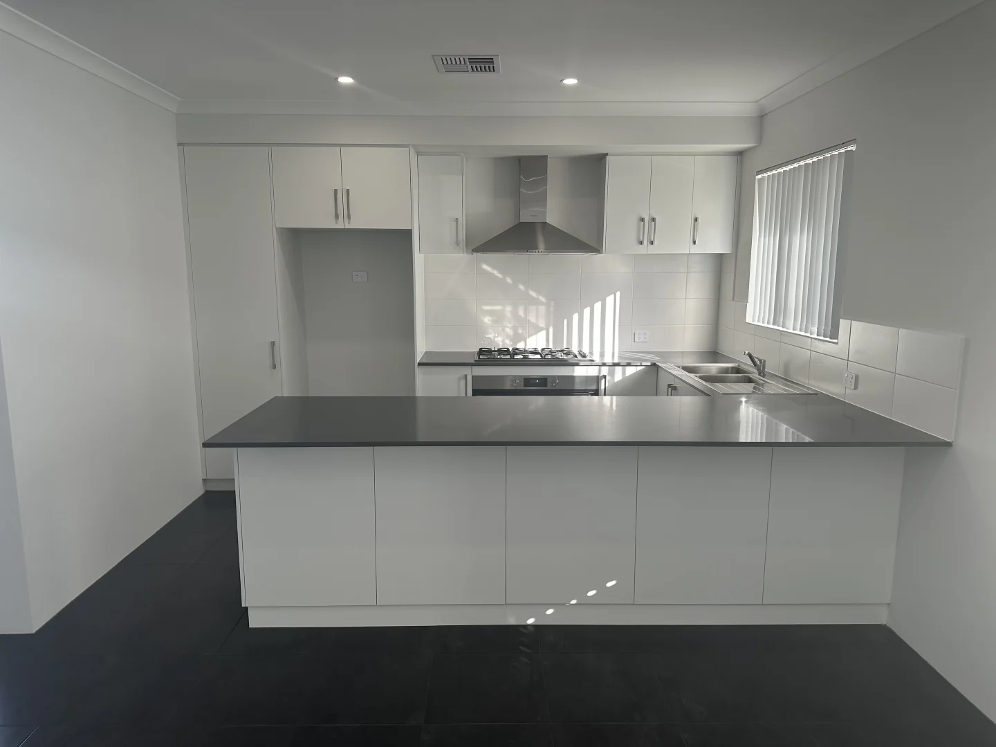 Additional image 3 of 25 Azzurra Loop, Two Rocks WA 6037