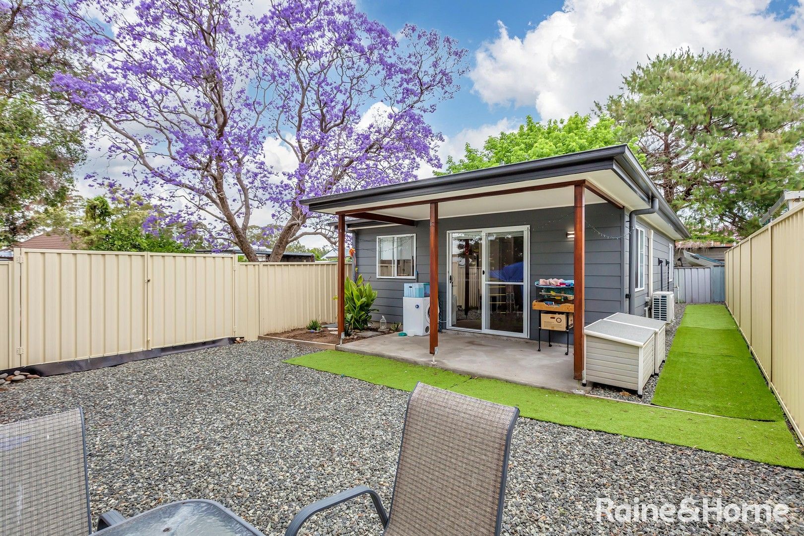 5 bedrooms House in 72 Melbourne Street ABERMAIN NSW, 2326