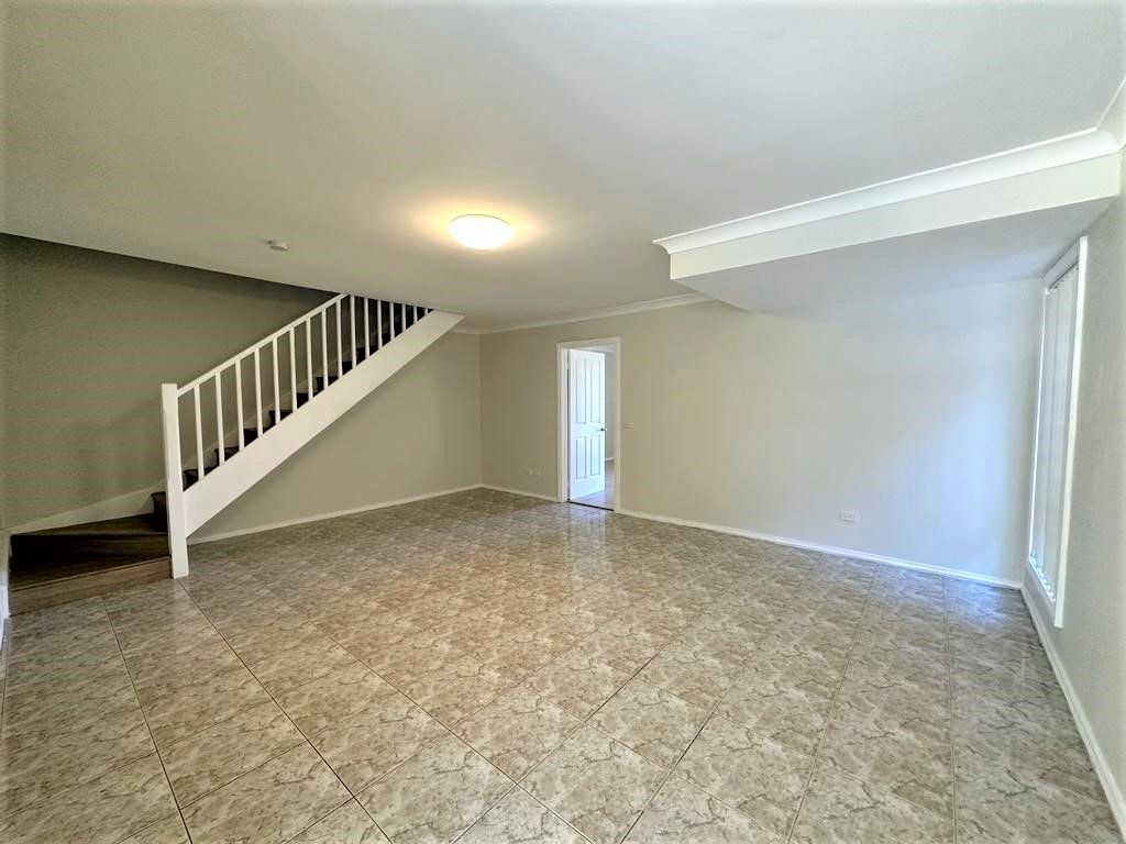 3 bedrooms Semi-Detached in 3/229 Fowler Road MERRYLANDS NSW, 2160
