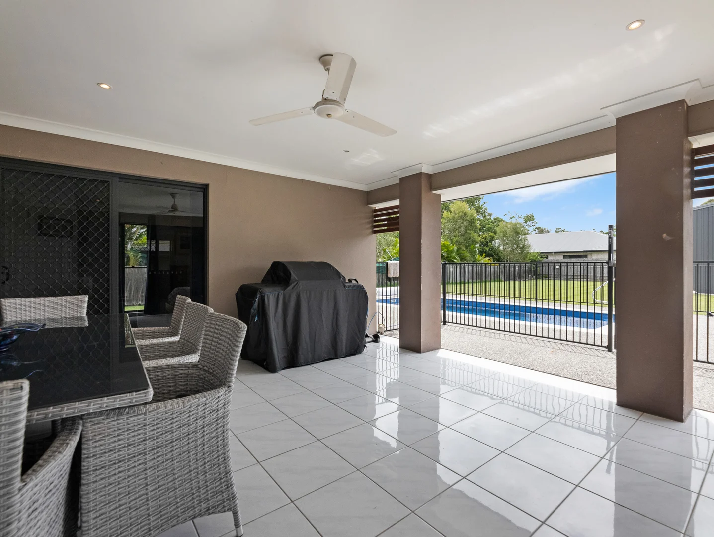 Additional image 19 of 2 Walkers Road, Urangan QLD 4655