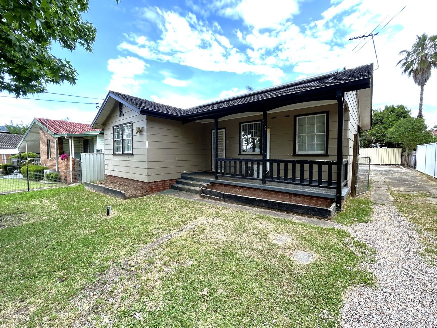 3 bedrooms House in 62 Wangaroa Crescent LETHBRIDGE PARK NSW, 2770