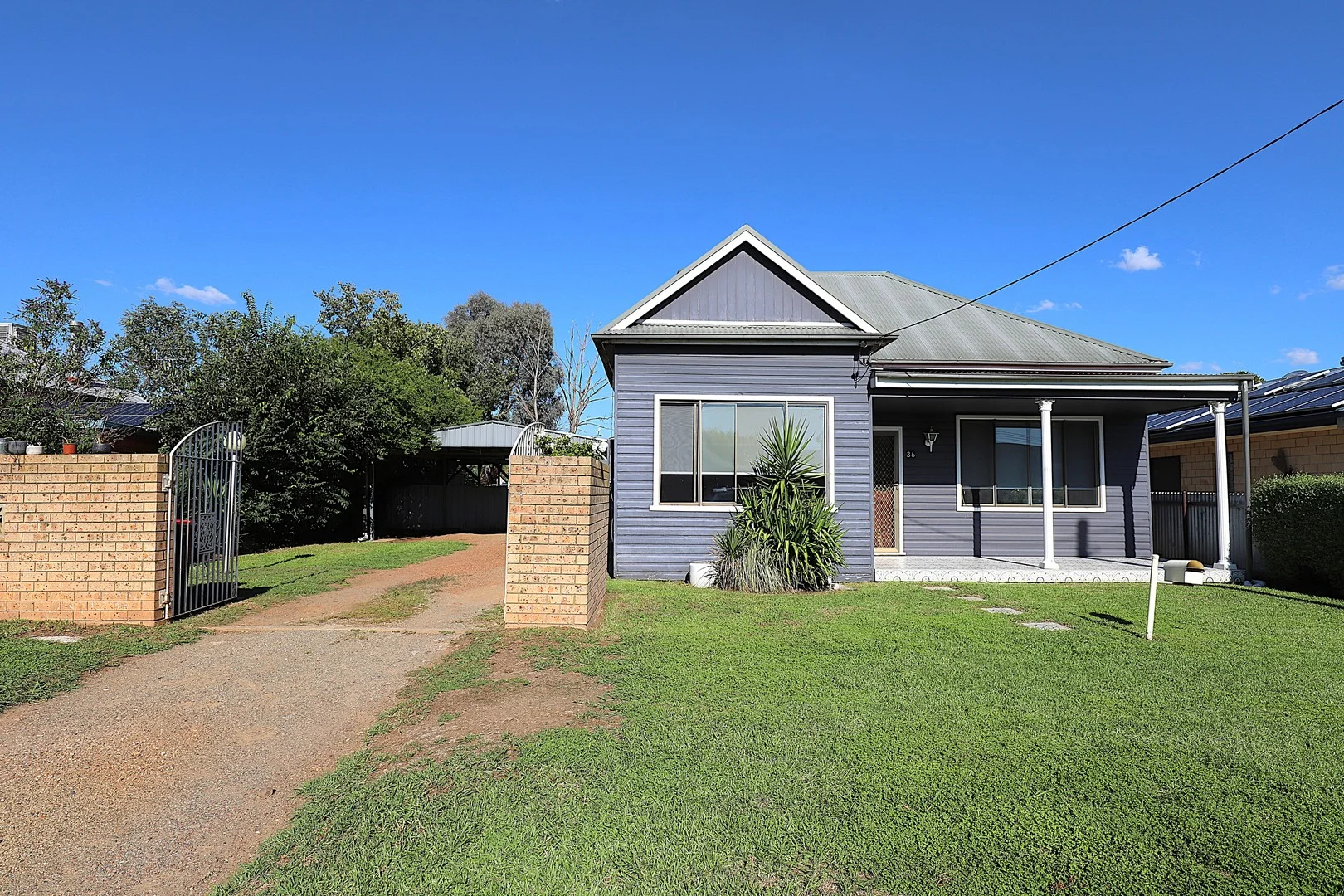 36 Sutton Street, Cootamundra NSW 2590