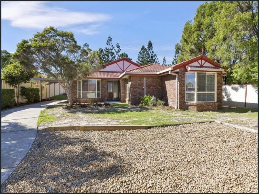 4 bedrooms House in 5 Killarney Court REDBANK PLAINS QLD, 4301