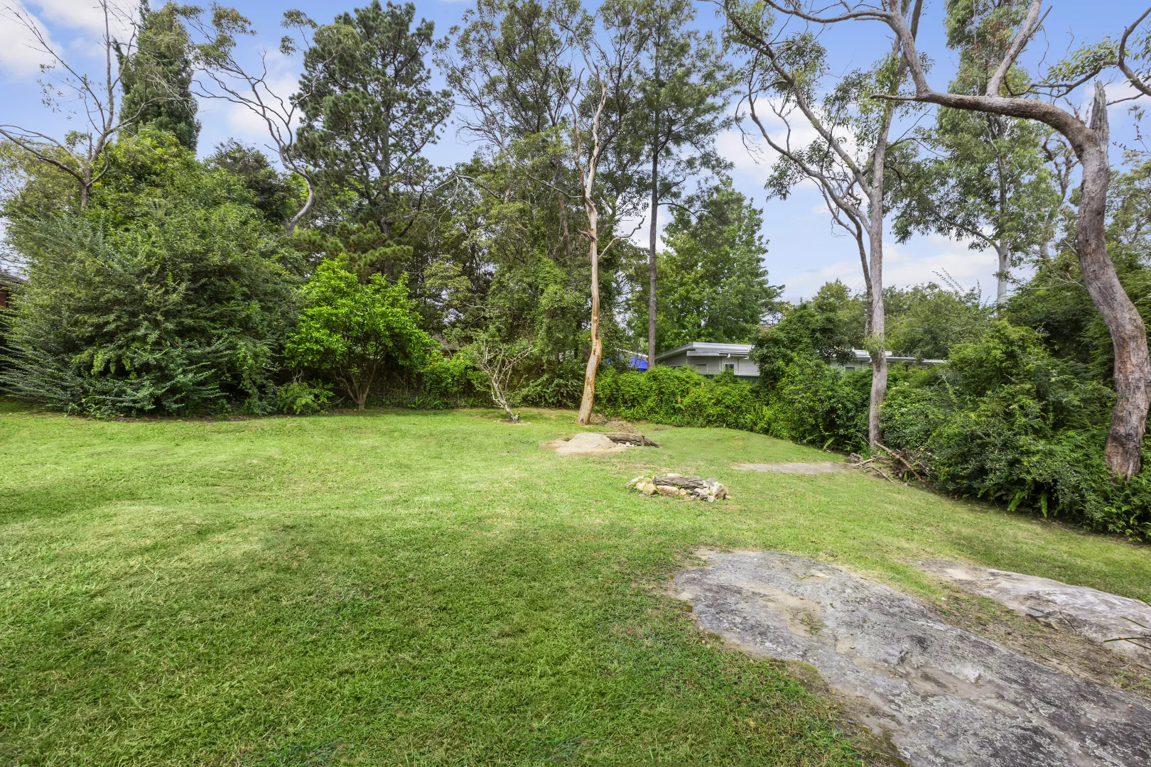 Additional image 2 of 7 Meeks Crescent, Faulconbridge NSW 2776
