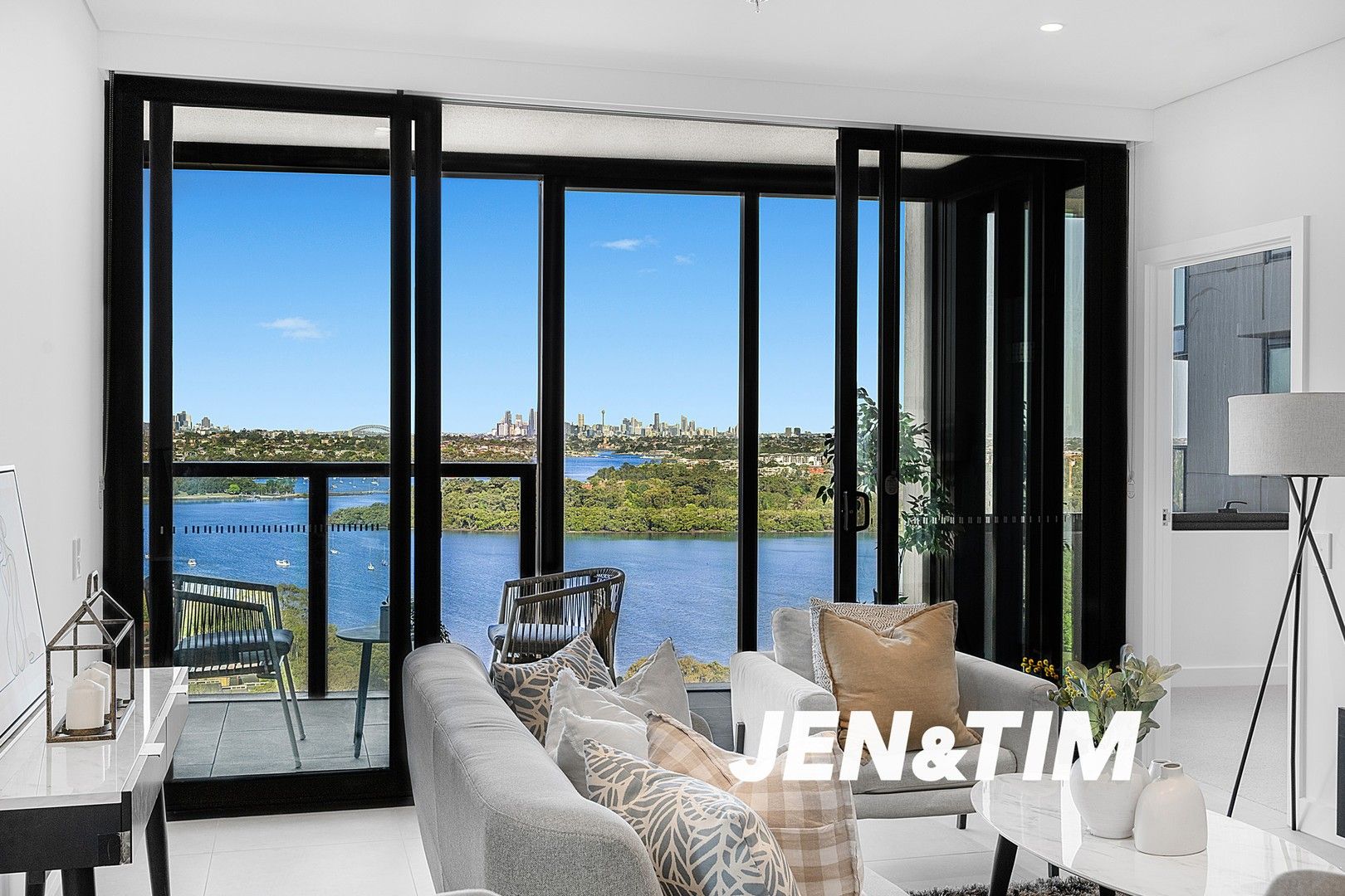 3 bedrooms Apartment / Unit / Flat in 2208/36 Walker St RHODES NSW, 2138