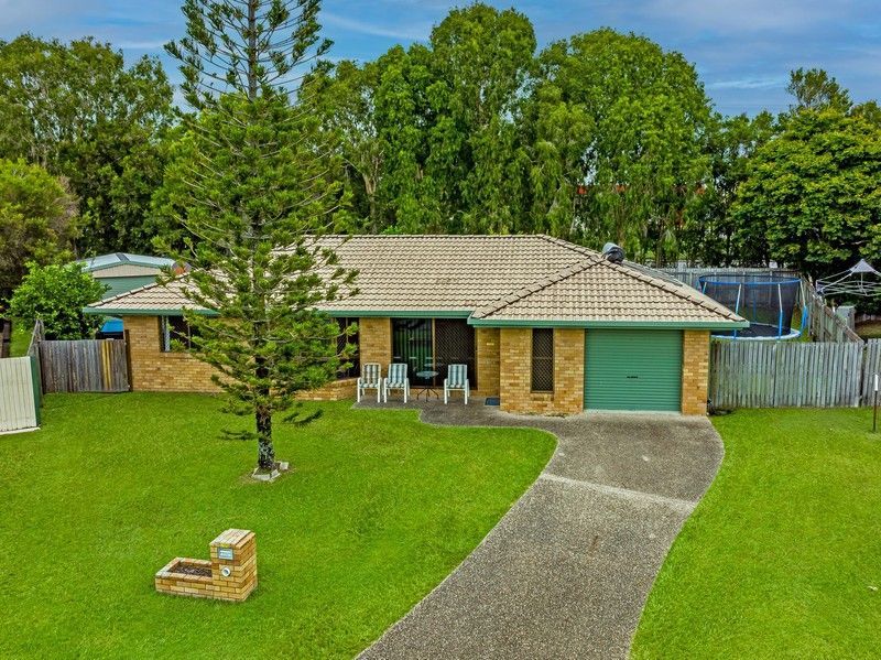 3 bedrooms House in 17 Shangri La Court ROTHWELL QLD, 4022