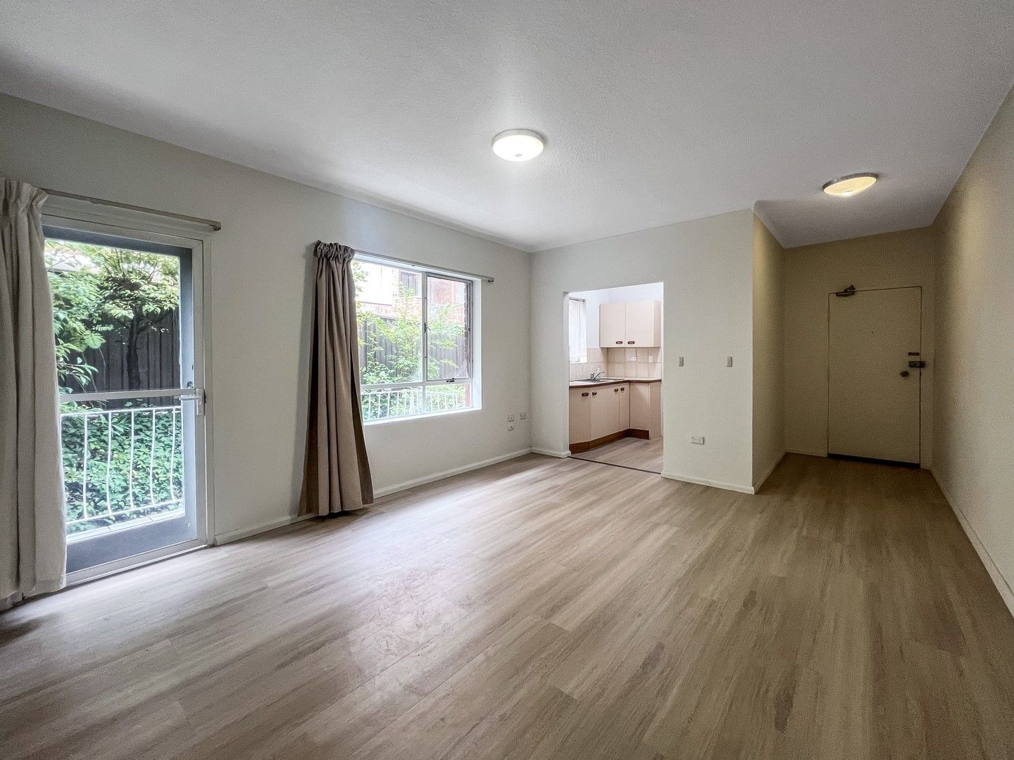 2 bedrooms Apartment / Unit / Flat in 11/35 Meadow Crescent MEADOWBANK NSW, 2114