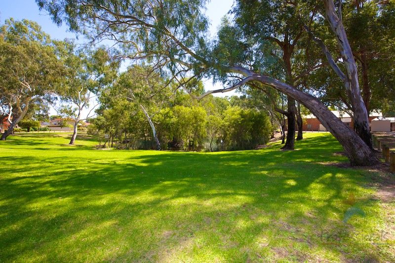 12/59 Rosher Road, LOCKRIDGE WA 6054, Image 2