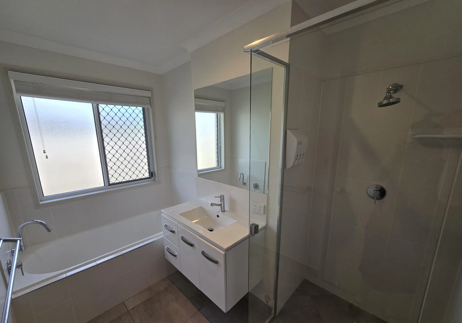 Additional image 9 of 16 Winpara Drive, Kirkwood QLD 4680