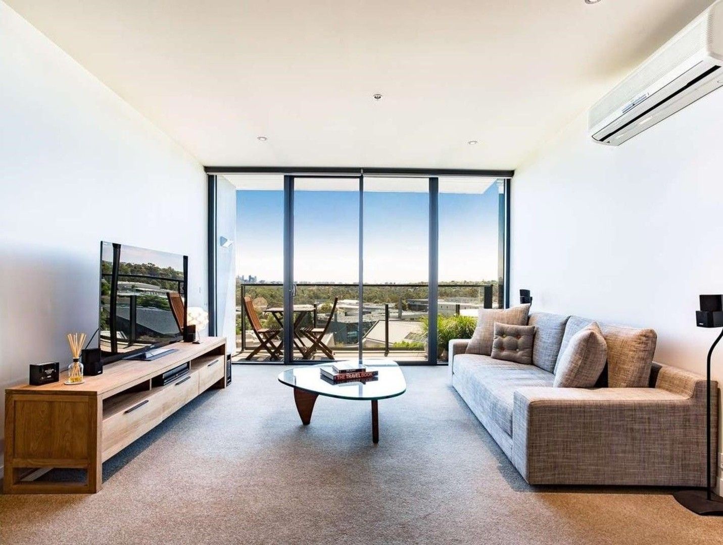 2 bedrooms Apartment / Unit / Flat in 505/770C Toorak Road GLEN IRIS VIC, 3146