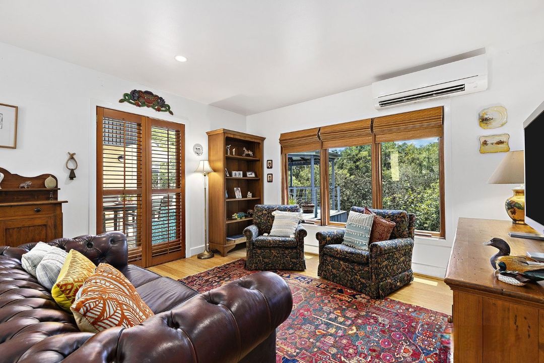 4 bedrooms House in 499 Payne Road THE GAP QLD, 4061