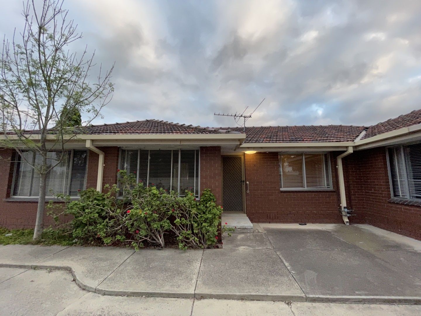 2 bedrooms Apartment / Unit / Flat in 3/2A Saltley Street SOUTH KINGSVILLE VIC, 3015