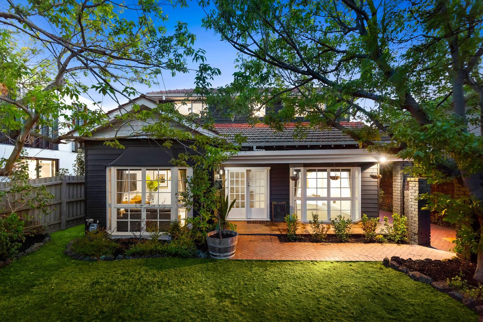 24 Snowdon Avenue, Caulfield Property History & Address Research Domain