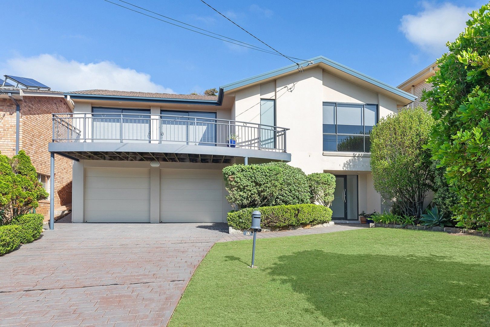 17 Bluewave Crescent, Forresters Beach NSW 2260, Image 0