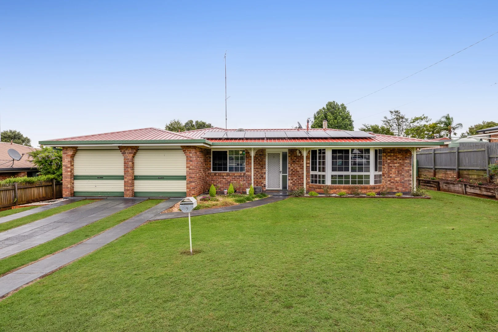 9 Melway Crescent, Harristown QLD 4350