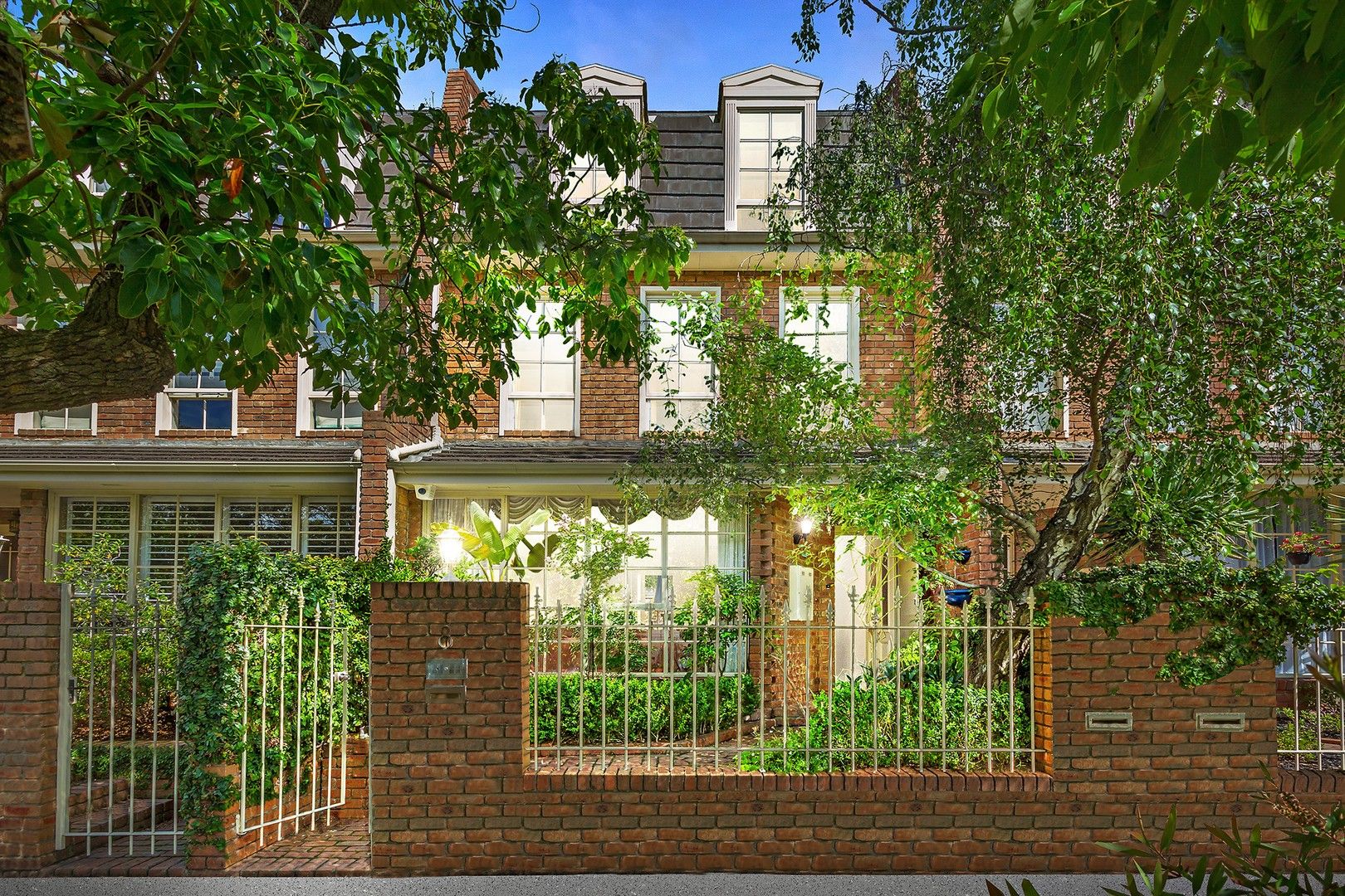 Sold 8/5560 Canterbury Road, entrance Harold Street, Middle Park VIC