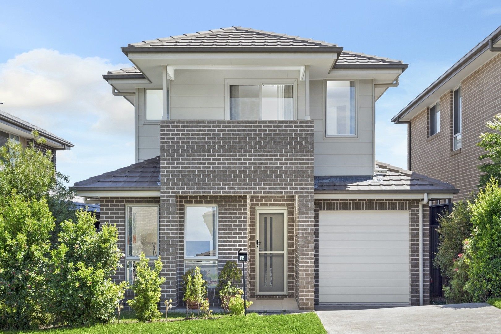 5 bedrooms House in 24 Whitechapel Avenue SCHOFIELDS NSW, 2762