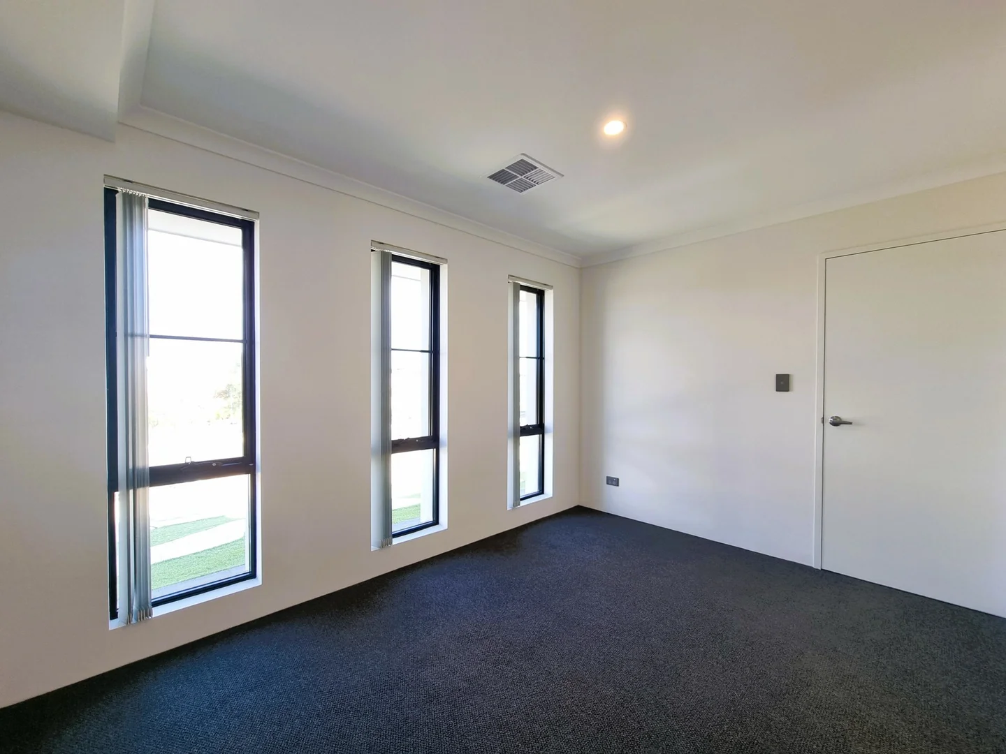 Additional image 3 of 18 Vasto Loop, Hammond Park WA 6164