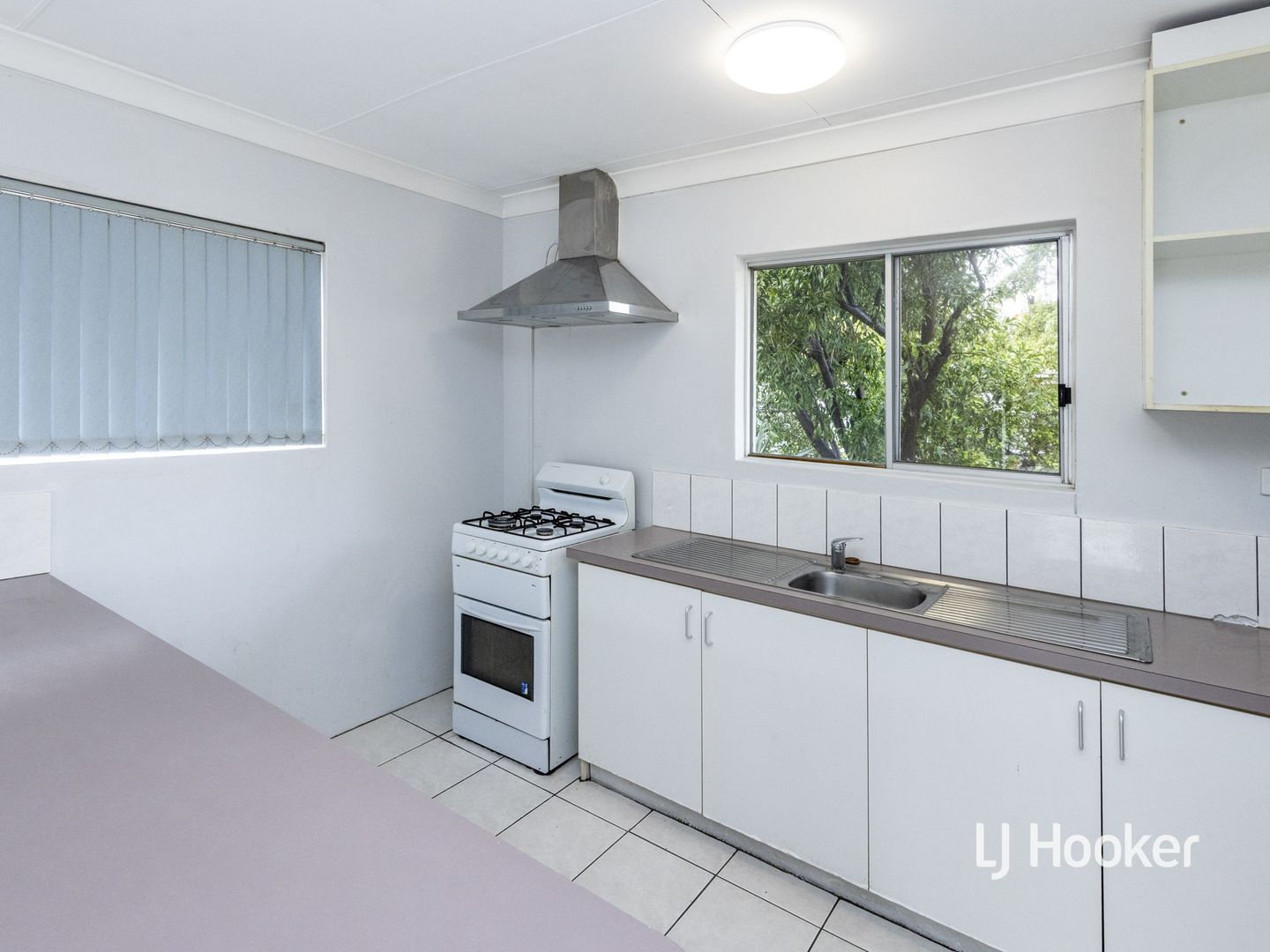 2/30 Plowman Street, Gillen NT 0870, Image 2