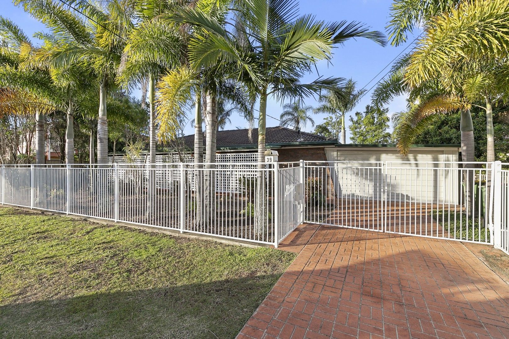 39 Makaha Drive, Birkdale QLD 4159, Image 0