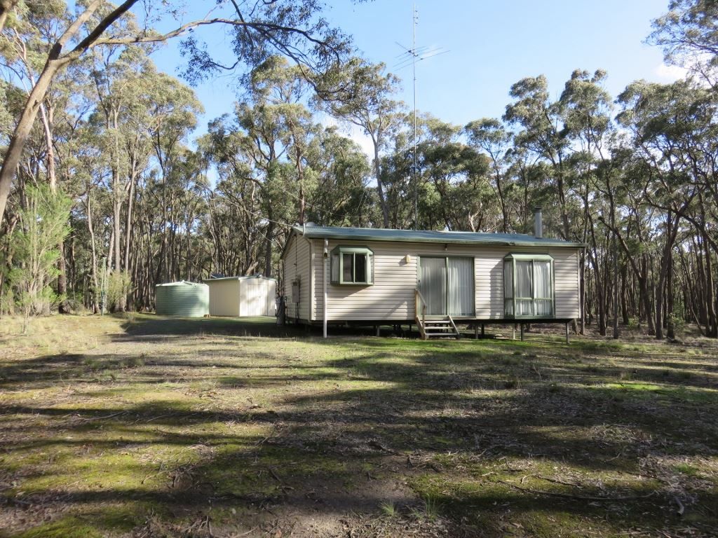 35 Currawong Road, Lal Lal VIC 3352, Image 2