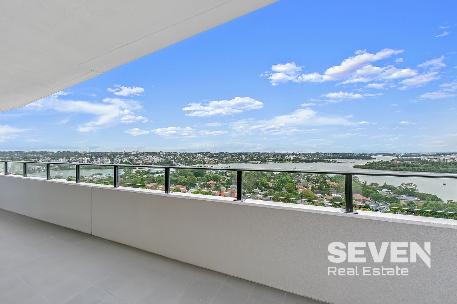 2 bedrooms Apartment / Unit / Flat in 1607/46 Walker Street RHODES NSW, 2138