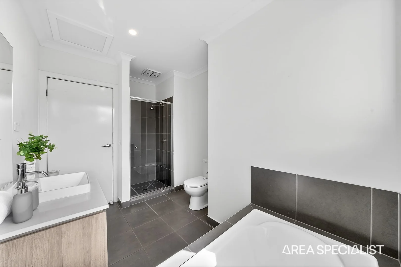 Additional image 9 of 19 Neville Street, Thornhill Park VIC 3335