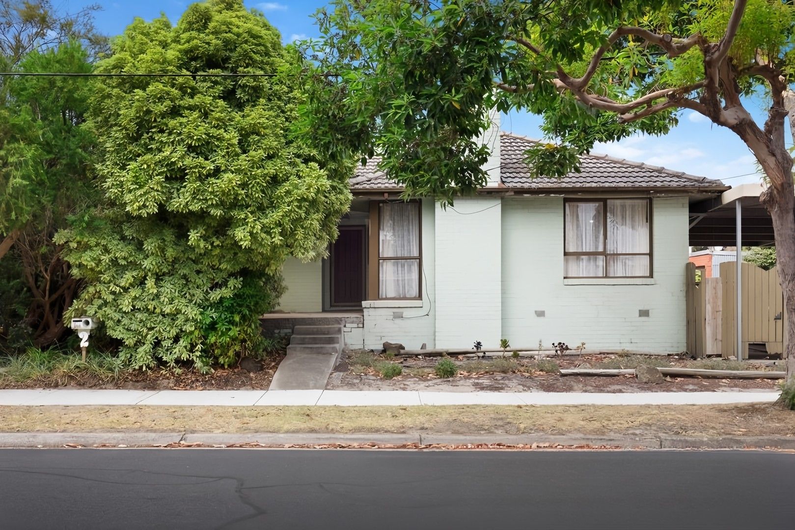 3 bedrooms House in 2 Victor Crescent FOREST HILL VIC, 3131