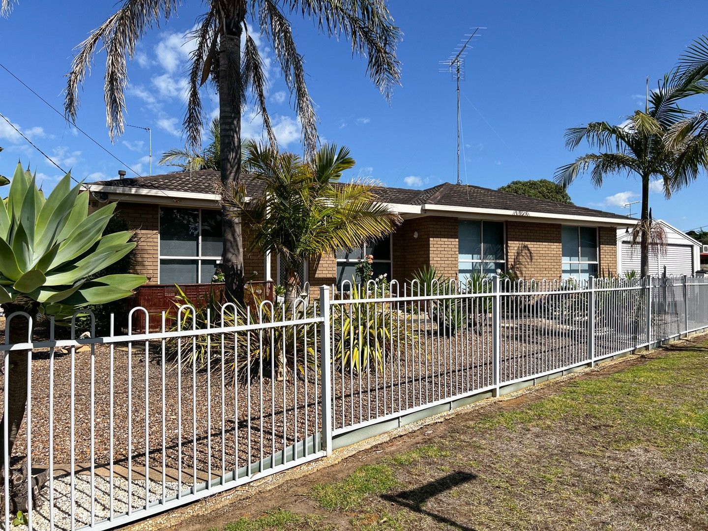 44 Somerdale Avenue, Ocean Grove VIC 3226 House For Rent 490 Domain